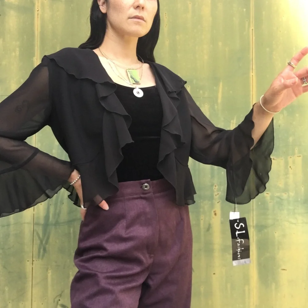 The *Missy* Cropped Ruffled Bolero~ - Picture 6 of 7